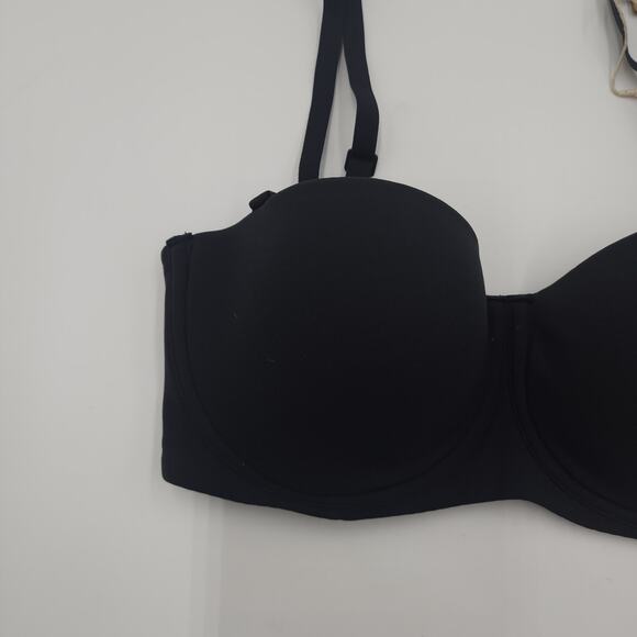 Skims Fits Everybody Strapless Underwire Bra in Onyx Size 32C - Picture 2 of 6
